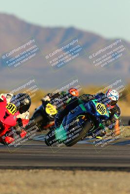 media/Jan-21-2023-CVMA (Sat) [[b9eef8ba1f]]/Race 12 Amateur Supersport Open/